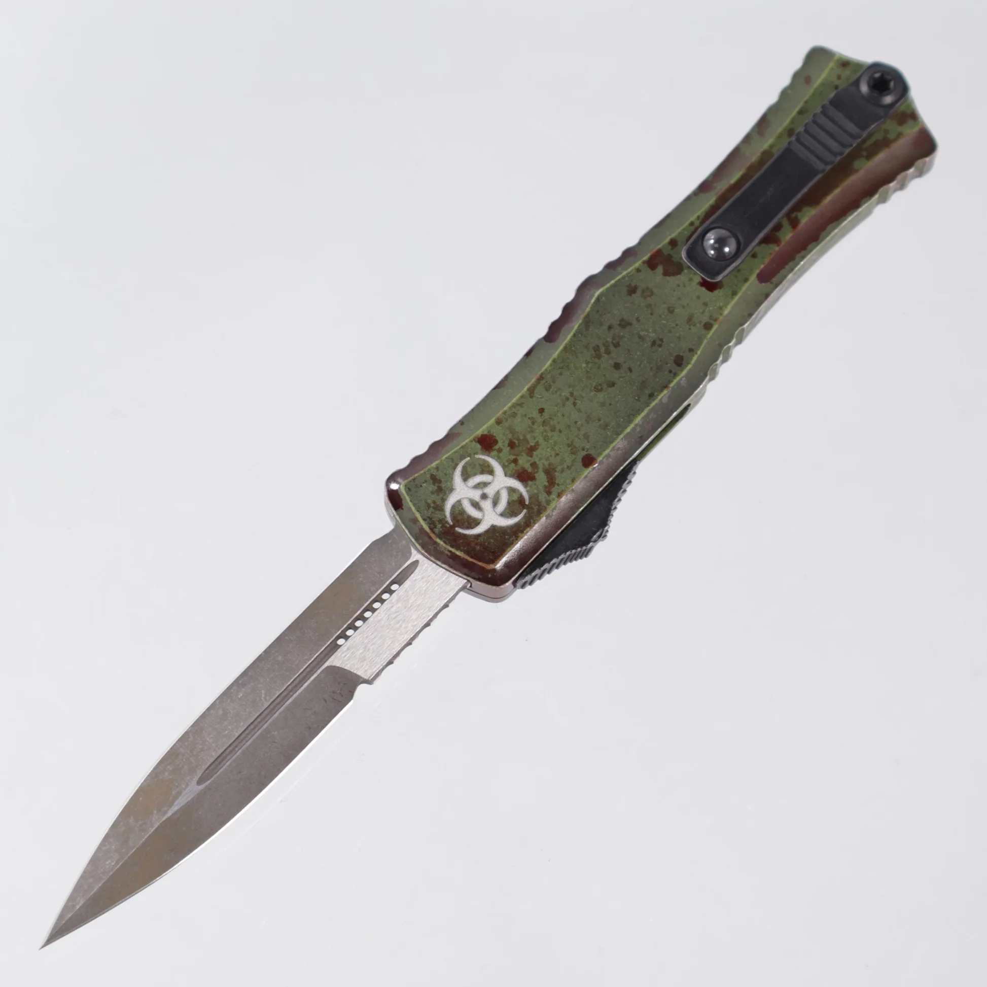 Microtech Hera 2 Mini - Outbreak Signature Series
