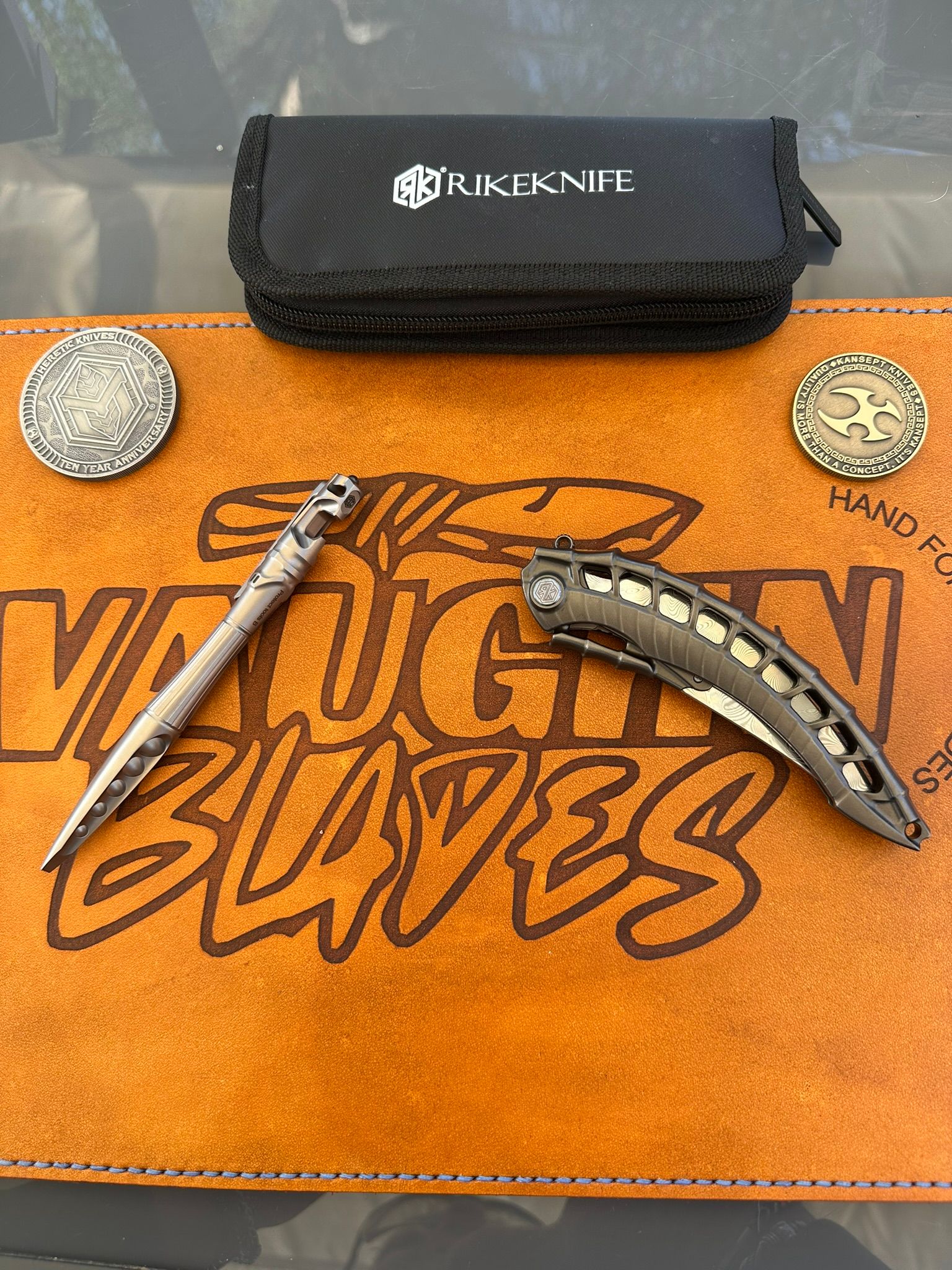 Rikeknife - Alien4 - Damasteel